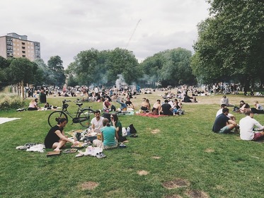 people 2606317 1280