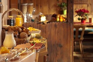 im Detailhandel Gastronomie und Haushalt entstehen riesige Mengen an Food