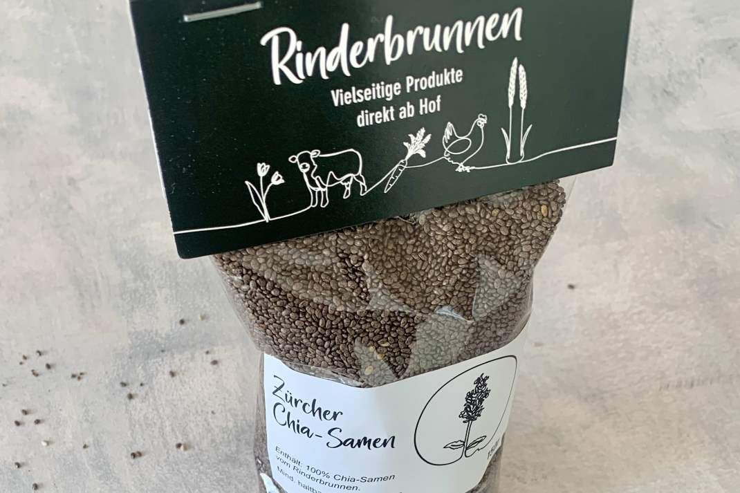 Verpackte Chia-Samen vom Bio-Hof Rinderbrunnen