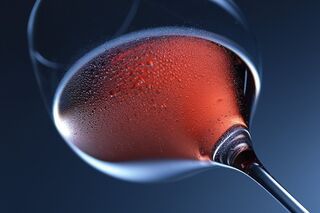 Wein ist haeufig mit Pestiziden